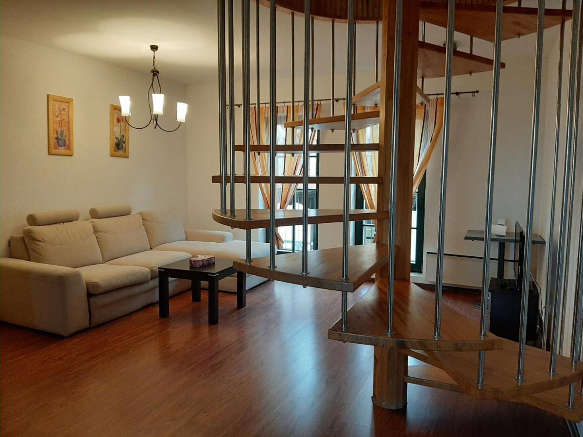 Apartamenty Portowe Mikołajki Exteriör bild
