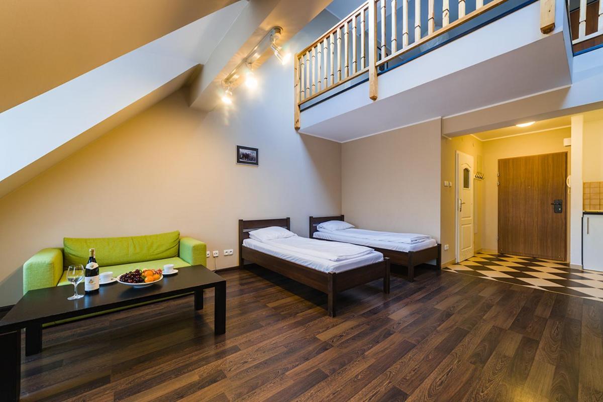 Apartamenty Portowe Mikołajki Exteriör bild