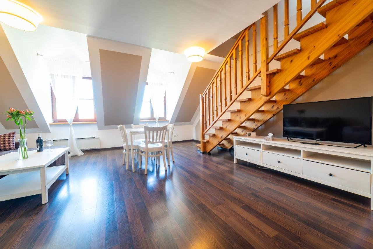 Apartamenty Portowe Mikołajki Exteriör bild