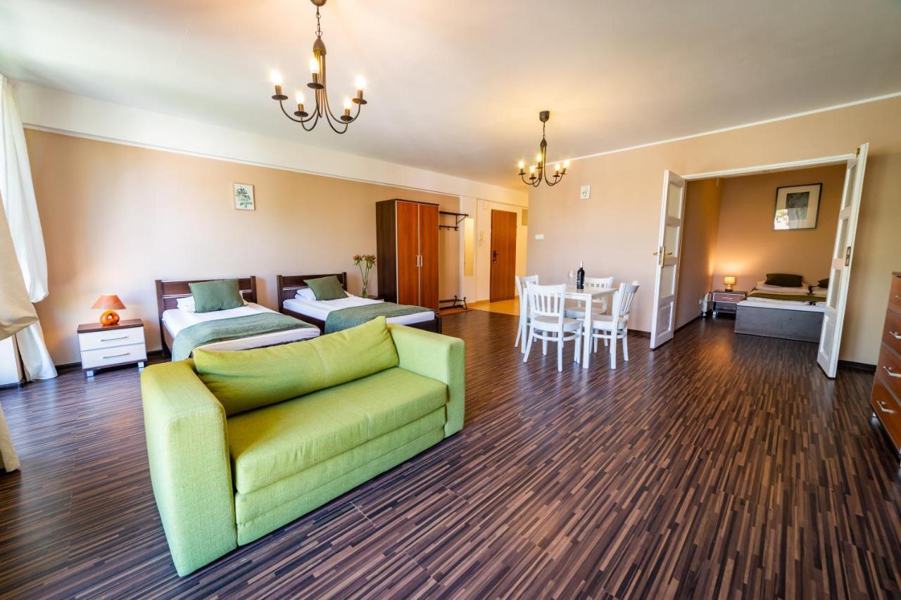 Apartamenty Portowe Mikołajki Exteriör bild