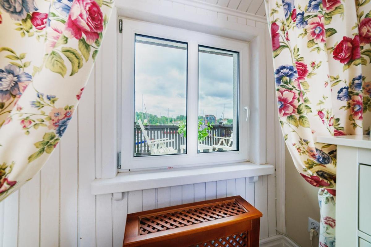 Apartamenty Portowe Mikołajki Exteriör bild
